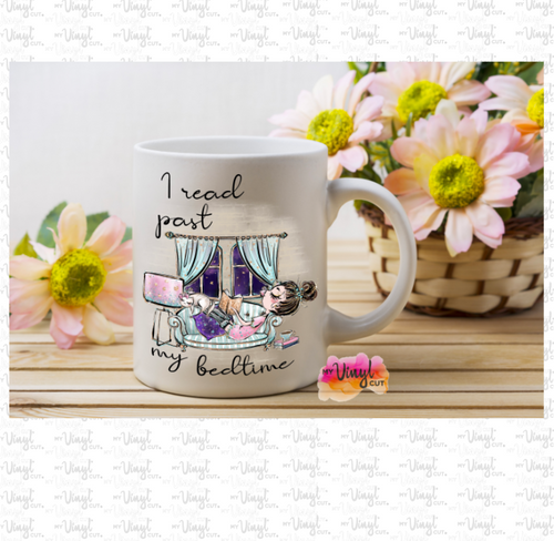 Drinkware Mug 15 oz White with design I read past my bedtime